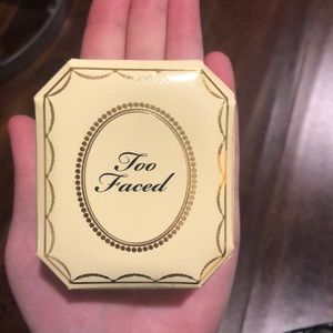 Too faced highlighter